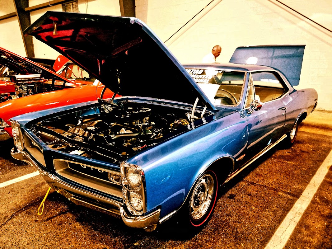 Universal Muscle Cars