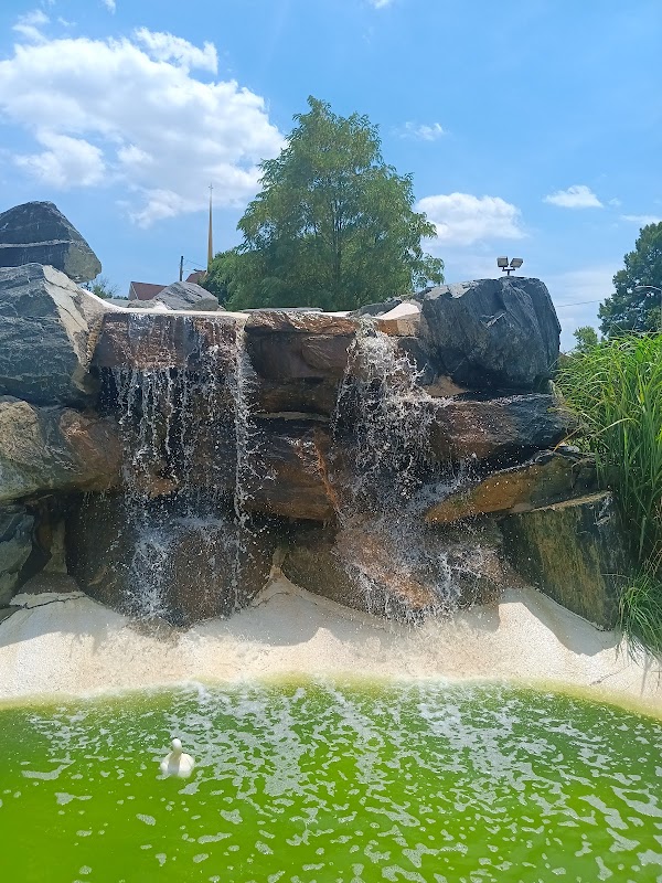 Perry Hall Mini Golf / Snowballs