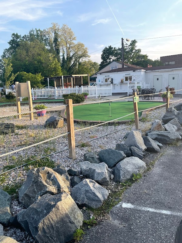 Perry Hall Mini Golf / Snowballs