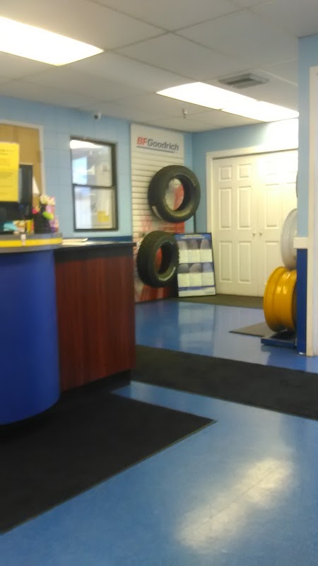 Service Tire Truck Centers
