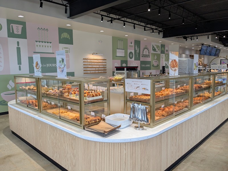 Tous Les Jours Bakery & Cafe