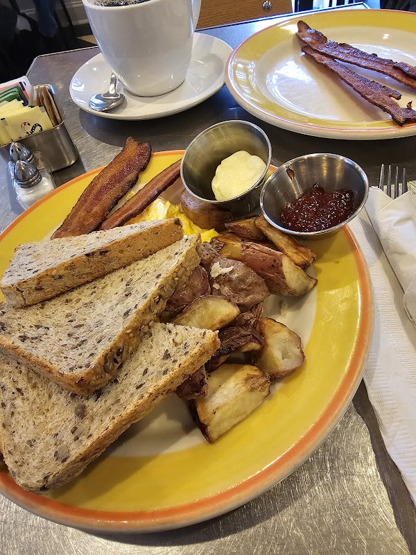 Bakery & Cafe