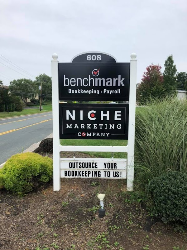 Benchmark Bookkeeping and Payroll