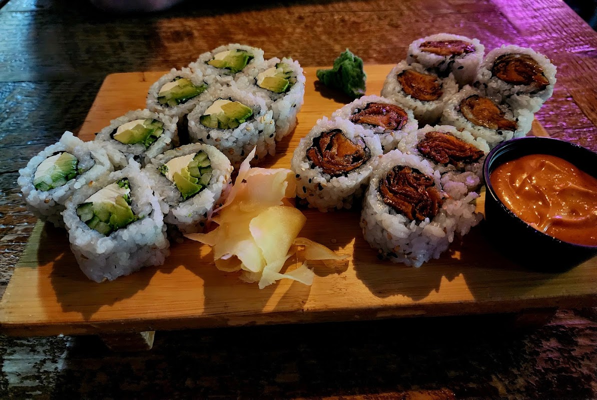 Fish Head Cantina & Rockin' Sushi Bar