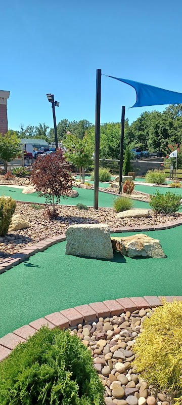 Mountain Run Mini Golf