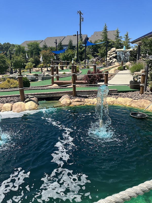 Mountain Run Mini Golf