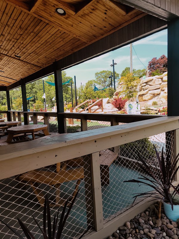 Mountain Run Mini Golf