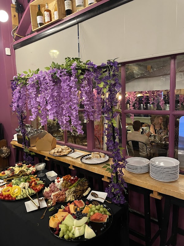 V-NO Wine Bar and Shop