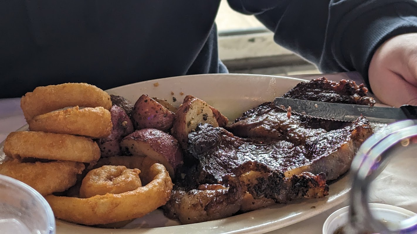 Reter's Crab House and Grille